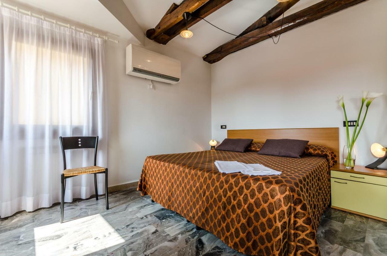Hotel Ariel Silva Velence Kültér fotó